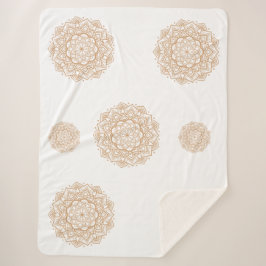 Sherpa Blanket with Mandala Patterns in Soft Brown Deken