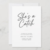 She's a Catch Modern Script Bachelorette Weekend Kaart (Voorkant)