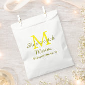 She's a catch yellow monogram bachelorette party n bedankzakje (Geknipt)