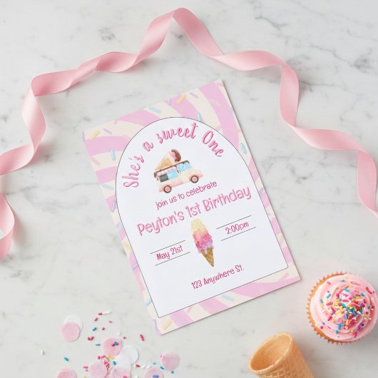 She's a sweet one! first birthday invitation kaart