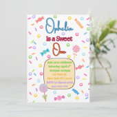 She's a Sweet One First Birthday Party Invitation Bedankkaart (Staand voorkant)