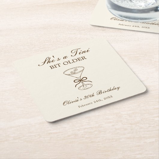 She's A Tini Bit Older Coffee Martini Birthday Kartonnen Onderzetters (Schuin)