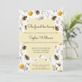 She's Found Her Honey Bees Floral Bridal Shower Kaart (Staand voorkant)