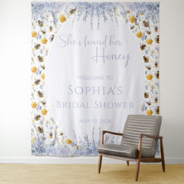 She's Found Her Honey Bridal Shower Backdrop Wandkleed