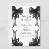 She's Tying The Knot Black Bow Bridal Shower Kaart (Voorkant)