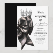 She's Wrapping Up Her thirties Bow 40th Birthday Kaart (Voorkant / Achterkant)