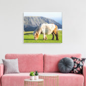 Shetland Pony op pasta nabij hoge cliënten Canvas Afdruk (Insitu (Woonkamer))