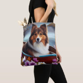 Shetland Sheepdog op een peddel: een Schilderachti Tote Bag (Dichtbij)