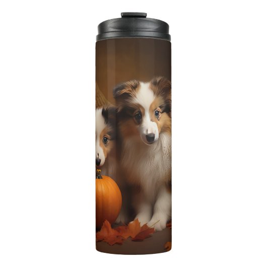 Shetland Sheepdog Puppy Herfst Delight Pompoen Thermosbeker (Voorkant)