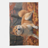 Shib Inu in de herfst laat Herfst inspireren Theedoek (Verticaal)