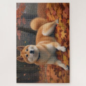 Shib Inu in herfstbladeren val inspireert Legpuzzel (Verticaal)