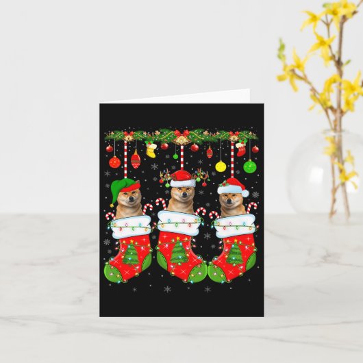 Shiba Inu Dog In Christmas Socks Funny Dog Xmas Pa Kaart (Gele Bloem)