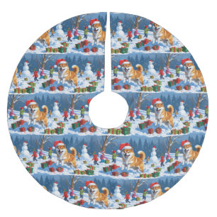 Shiba Inu hardlopend in de sneeuw met kerstmuts Kerstboom Rok