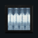 Shibori Indigio Print Cadeaudoosje<br><div class="desc">Shibori Indigio Print. Artiest: Chariklia Zarris. Afbeelding-ID: 154370FN.</div>