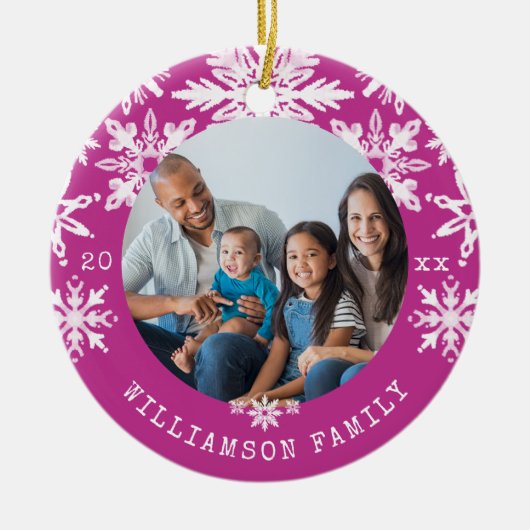 Shibori Snowflakes Tie Dye Magenta Family Foto Keramisch Ornament (Voorkant)