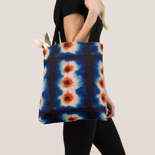 Shibori Tie Dye Fabric Pattern Boho Tote Bag (Dichtbij)