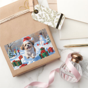 Shih Tzu loopt in de sneeuw met kerstmuts Rechthoekige Sticker