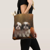 Shih Tzu Puppy Herfst Delight Pompoen Tote Bag (Dichtbij)