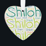 Shiloh Ornament<br><div class="desc">Shiloh. Show en draag deze populaire, mooie mannelijke voornaam die is ontworpen als kleurrijke tekstwolk gemaakt van horizontale en verticale krommende typografie van handletters in verschillende maten en schattige verse kleuren. Draag je positieve amerikaanse naam of show de wereld waar je van houdt of waar je van houdt. Merk met...</div>