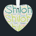 Shiloh Ornament<br><div class="desc">Shiloh. Show en draag deze populaire, mooie mannelijke voornaam die is ontworpen als kleurrijke tekstwolk gemaakt van horizontale en verticale krommende typografie van handletters in verschillende maten en schattige verse kleuren. Draag je positieve amerikaanse naam of show de wereld waar je van houdt of waar je van houdt. Merk met...</div>