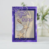 Shimmering Seashell Paarse Beach Rsvp Uitnodiging (Staand voorkant)