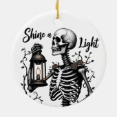 Shine a Light Skeleton Ornament (Achterkant)