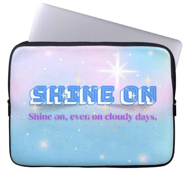 SHINE ON – Soft Rainbow Star Edition 13 inch Laptop Sleeve (Voorkant)