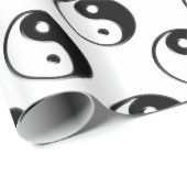 Shiny Black White Yin Yang Symbol Cadeaupapier (Rol Hoek)