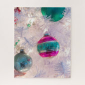Shiny Brite Ornaments on White Tree Legpuzzel (Verticaal)