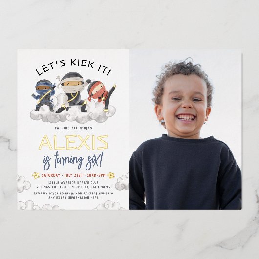 Shiny Laten we schoppen Ninja Karate Foto Verjaard Folie Uitnodiging (Voorkant)