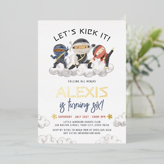 Shiny Laten we schoppen Ninja Martial Arts Verjaar Folie Uitnodiging (Staand Voorkant)