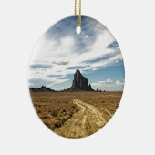 Shiprock New Mexico Mountain - zuidwestlandschap Keramisch Ornament (Rechts)