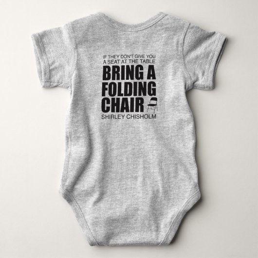Shirley Chisholm Vouwstoel Romper (Achterkant)