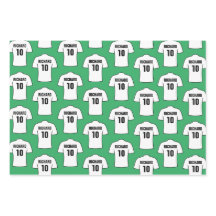 Shirt football in witte papierbladen