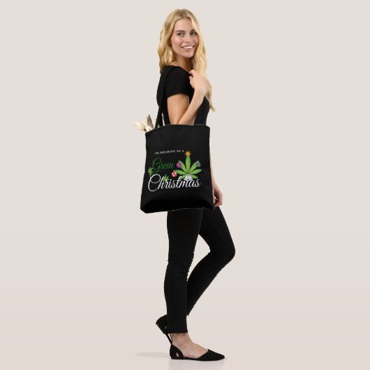 Shirt met groene kerstmis tote bag (Op model)