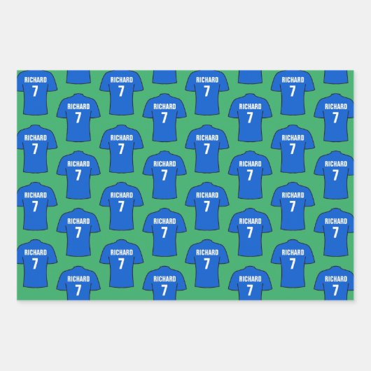 Shirt van football in blauw papierbladen voor het  inpakpapier vel (Voorkant)