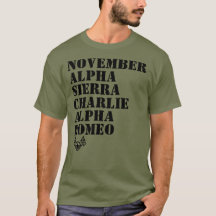 Shirt voor racistische militaire alfabetvoorraden