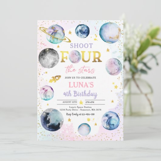 Shoot vier de sterren van de 4e verjaardag kaart (Staand voorkant)