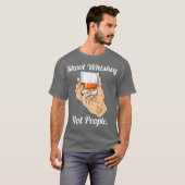 Shoot Whiskey, niet mensen die Pistool willen best T-shirt (Voorkant volledig)