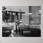 Shooting Pool, 1940.  foto Poster (Voorkant)