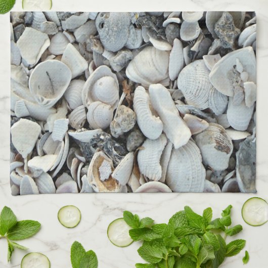 Shoreline Shells Coastal Texture Theedoek (Gevouwen)