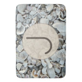 Shoreline Shells Initial Bath Style Badmat (Voorkant Verticaal)