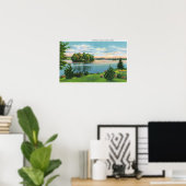 Shoreline Uitzicht van het meer van Pontoosuc Poster (Thuiskantoor)