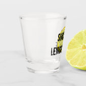 Shot of Lemon Juice Shot Glas (Links)