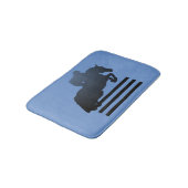 Show jumper die een obstakel opruimt. badmat (Gekanteld)