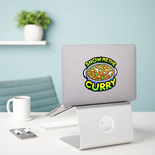 Show me de curry sticker (Laptop op bureau)