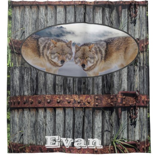 Shower Curtain Wolves Wood Douchegordijn (Voorkant)