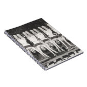 Showgirls op aap bars, speels design. notitieboek (Rechterzijde)