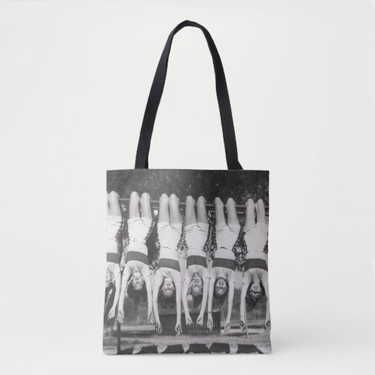 Showgirls op aap bars, speels design. tote bag (Voorkant)