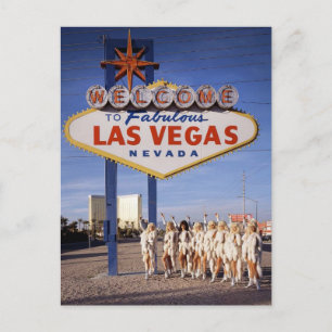 Showmeiden voor het historische Las Vegas-teken Briefkaart